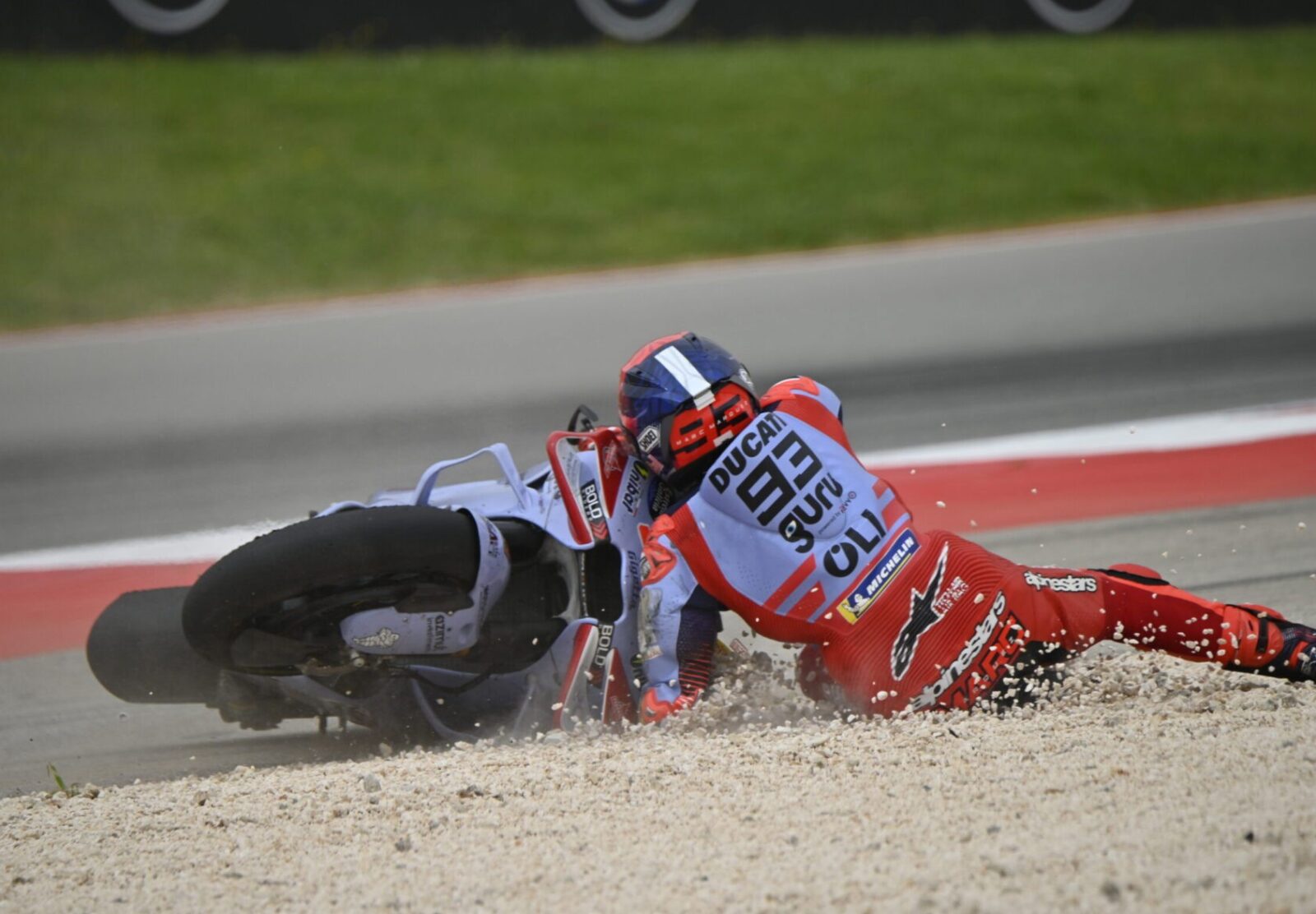 La chute de Marc Marquez à Portimao