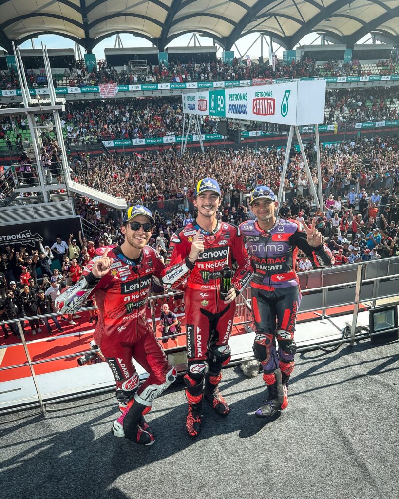 Le podium du MotoGP¨de Malaisie 2024 avec la victoire de Pecco Bagnaia